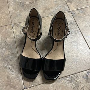 Classic Black Pumps! Size 8